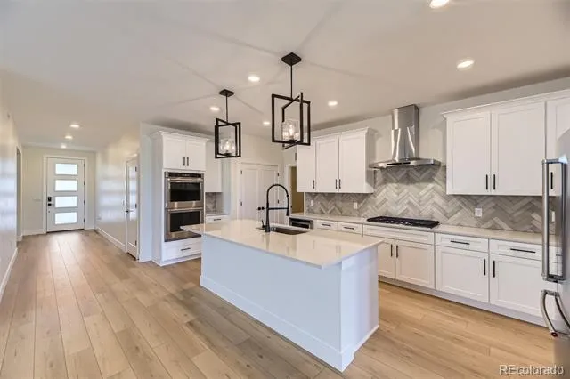 42998 Colonial Trail Elizabeth, CO 80107