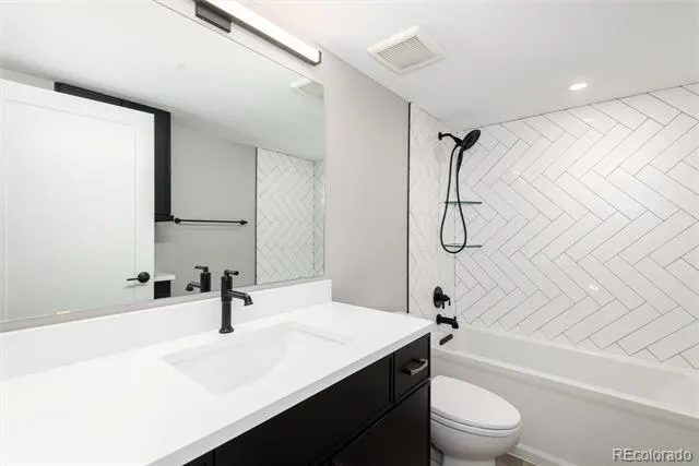 13991 E Marina Drive #105 Aurora, CO 80014