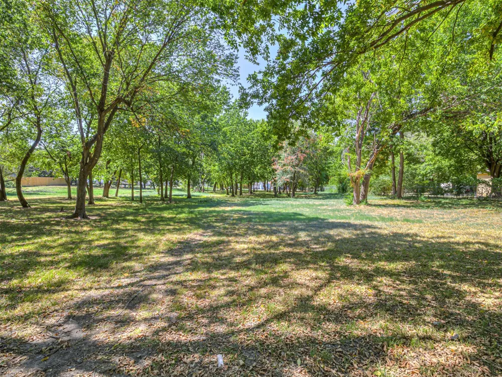 2226 Birmingham Place Tulsa, OK 74110