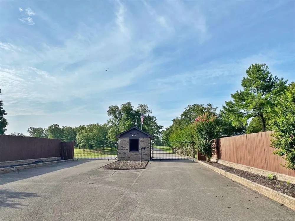 36487 S Cedar Road Park Hill, OK 74451