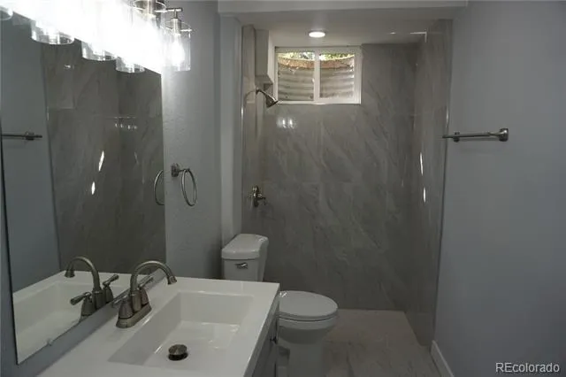 5527 Chandler Court Denver, CO 80239