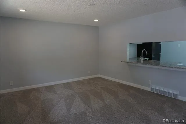5527 Chandler Court Denver, CO 80239