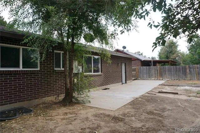 5527 Chandler Court Denver, CO 80239