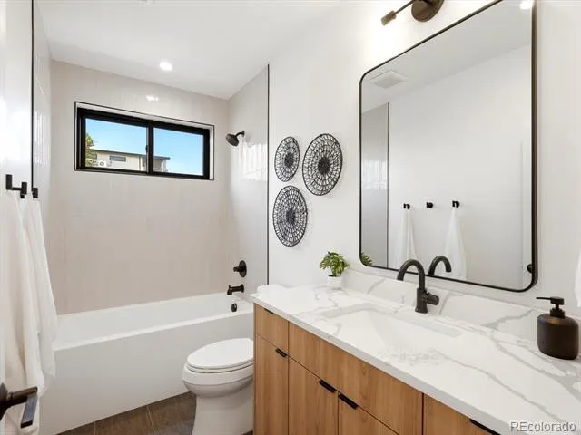 5220 W 22nd Avenue Edgewater, CO 80214
