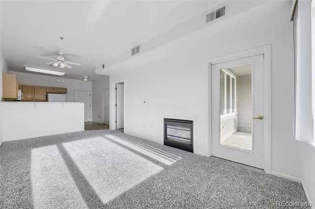 2894 W Riverwalk Circle #B112 Littleton, CO 80123