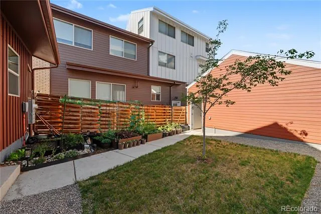 6875 Juniper Lane Arvada, CO 80007