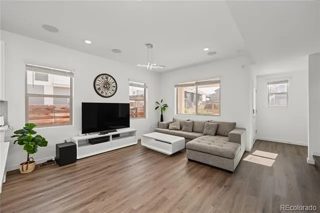 6875 Juniper Lane Arvada, CO 80007