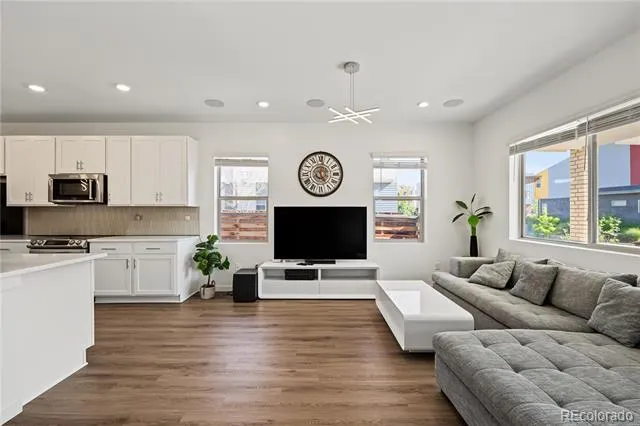 6875 Juniper Lane Arvada, CO 80007