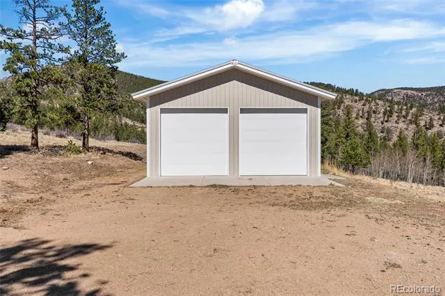 685 Jesse Lane Bailey, CO 80421