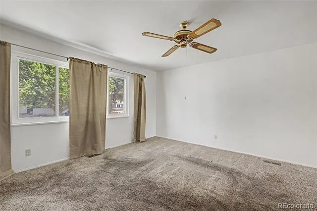 712 Lansing Drive Colorado Springs, CO 80909