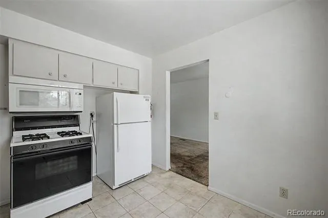712 Lansing Drive Colorado Springs, CO 80909