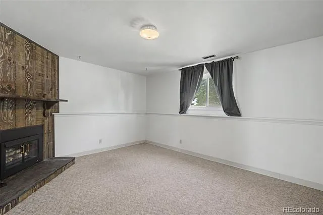 712 Lansing Drive Colorado Springs, CO 80909