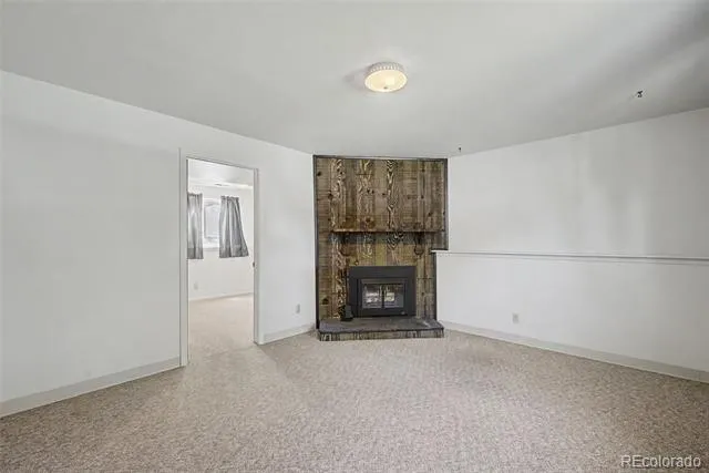 712 Lansing Drive Colorado Springs, CO 80909