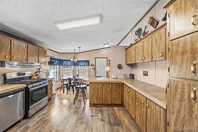 75 Sixth Street Como, CO 80432