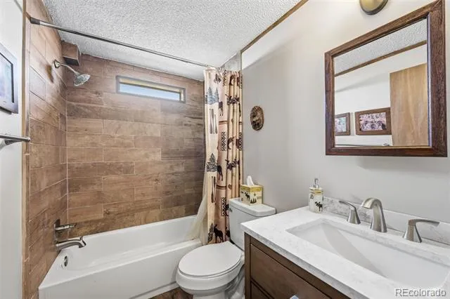 75 Sixth Street Como, CO 80432
