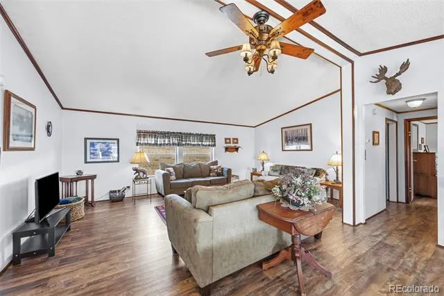 75 Sixth Street Como, CO 80432