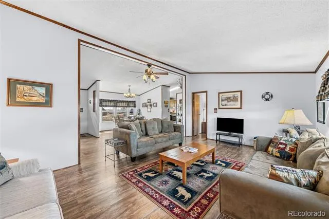 75 Sixth Street Como, CO 80432