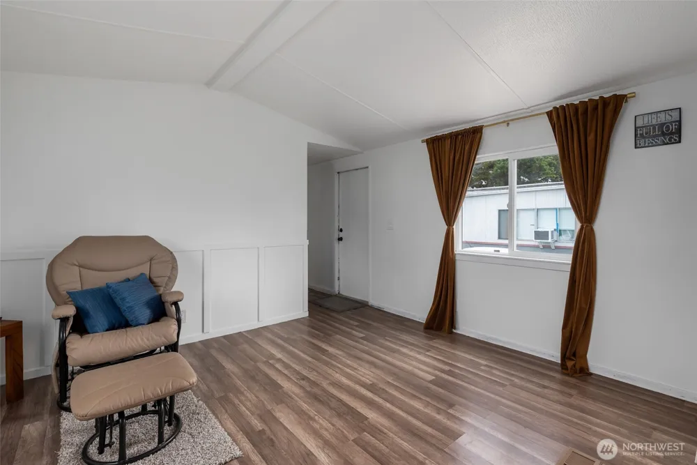 700 NW Crosby Avenue #164 Oak Harbor, WA 98277