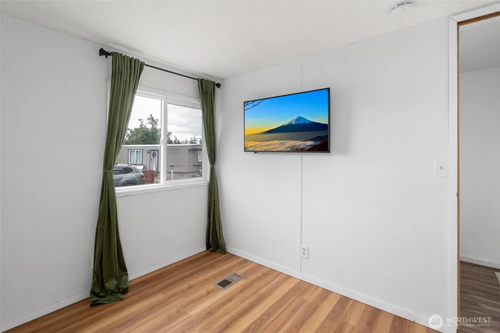 700 NW Crosby Avenue #164 Oak Harbor, WA 98277