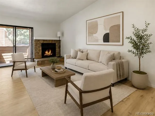 4284 S Salida Way #16 Aurora, CO 80013