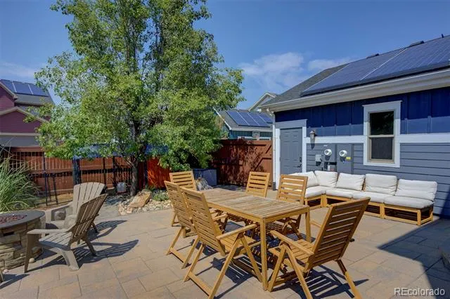 8061 E 50th Place Denver, CO 80238