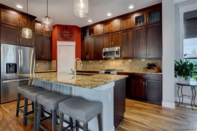 8061 E 50th Place Denver, CO 80238