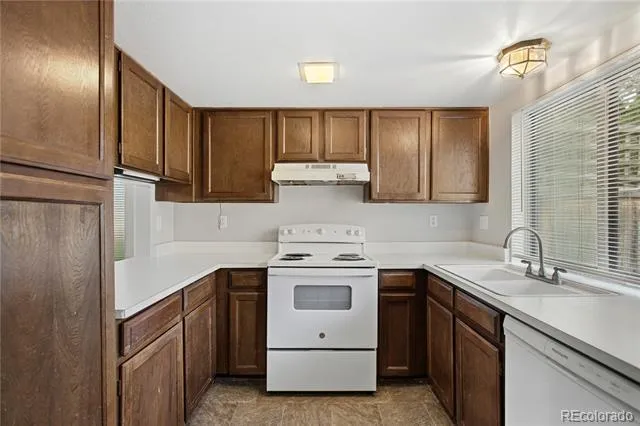 3695 S Kittredge Street #E Aurora, CO 80013