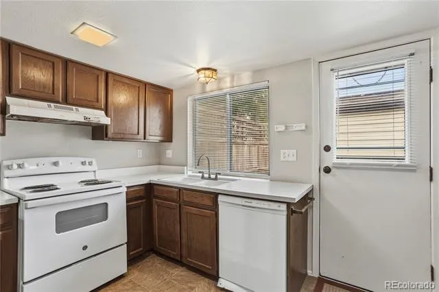 3695 S Kittredge Street #E Aurora, CO 80013