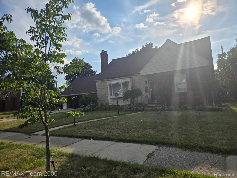 439 Vernon Street Dearborn City, MI 48128