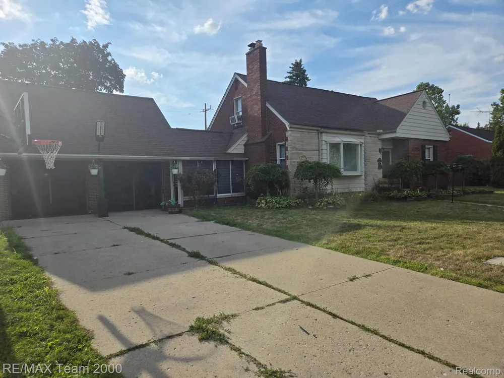 439 Vernon Street Dearborn City, MI 48128