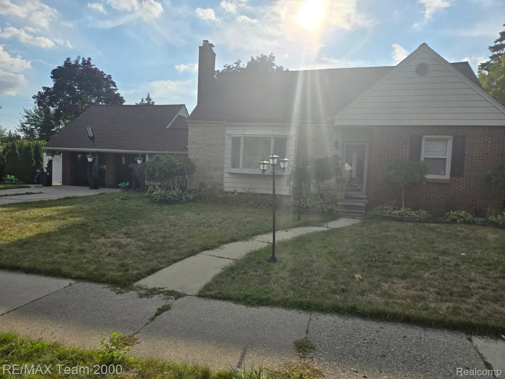 439 Vernon Street Dearborn City, MI 48128