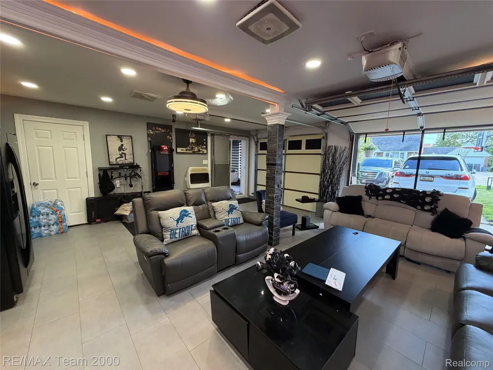 439 Vernon Street Dearborn City, MI 48128