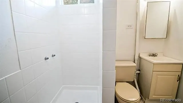 832 Elmira Street Aurora, CO 80010