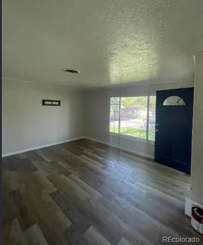 832 Elmira Street Aurora, CO 80010