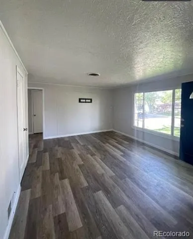 832 Elmira Street Aurora, CO 80010