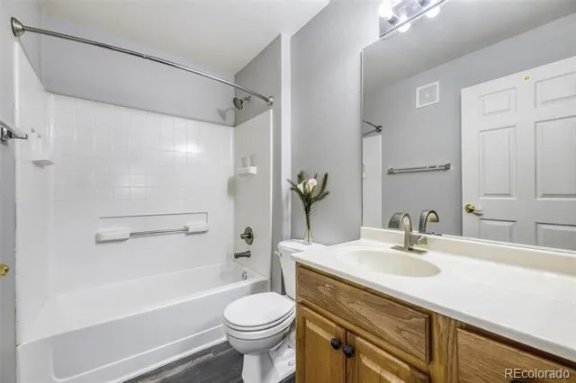 4875 S Balsam Way #9-104 Littleton, CO 80123