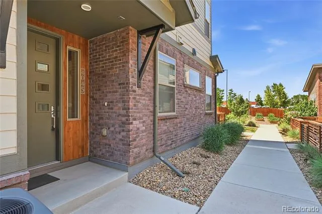 4045 S Teller Street Denver, CO 80235