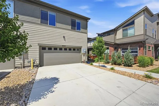 4045 S Teller Street Denver, CO 80235