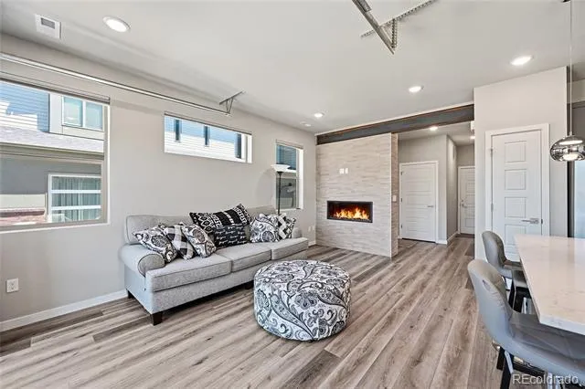 4045 S Teller Street Denver, CO 80235