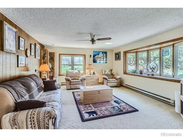 16450 Dakota Ridge Road Longmont, CO 80503