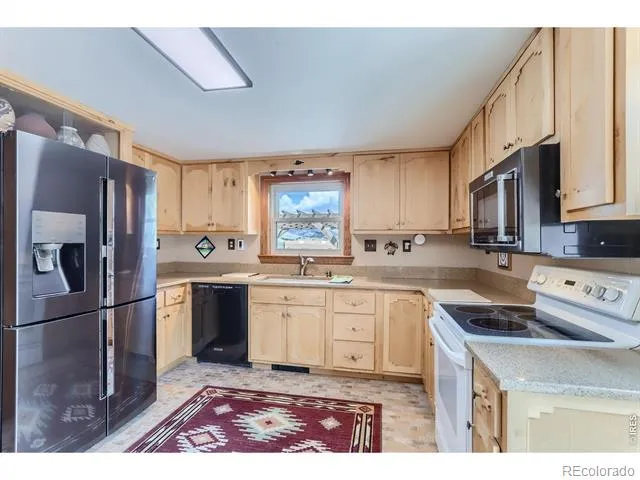 16450 Dakota Ridge Road Longmont, CO 80503