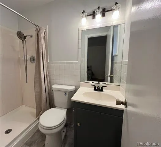 905 Hallam Avenue Colorado Springs, CO 80911