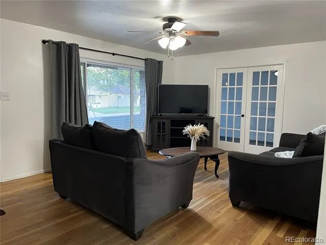 905 Hallam Avenue Colorado Springs, CO 80911