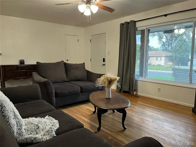 905 Hallam Avenue Colorado Springs, CO 80911