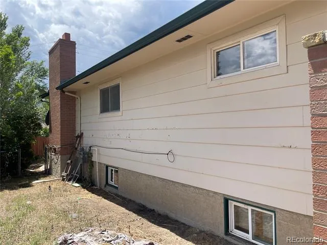 1443 Acacia Drive Colorado Springs, CO 80907