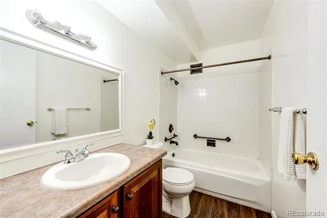 3082 S Wheeling Way #105 Aurora, CO 80014