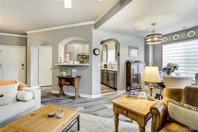 4572 Copeland Loop #102 Highlands Ranch, CO 80126