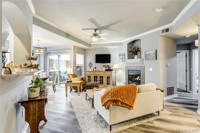 4572 Copeland Loop #102 Highlands Ranch, CO 80126
