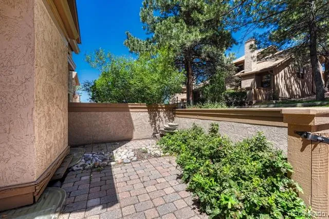 1882 Brookdale Drive Colorado Springs, CO 80918
