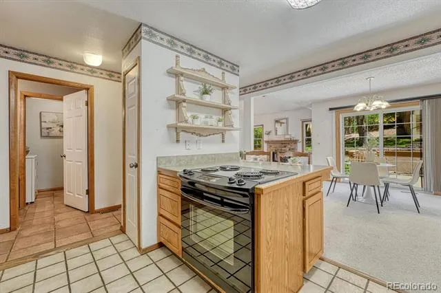 1882 Brookdale Drive Colorado Springs, CO 80918